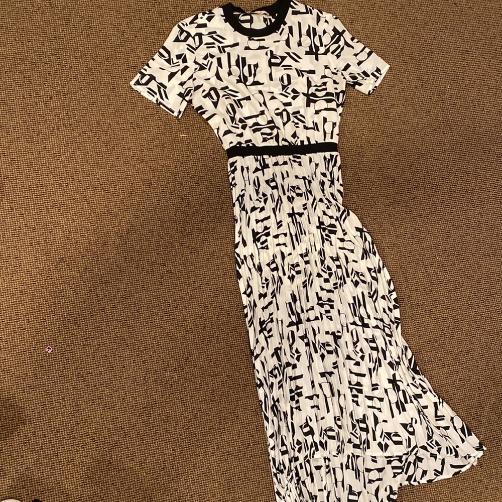 Maje size for black and white midi high low dress.